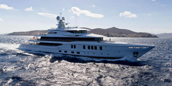 Amels Luxury Yacht PLVS VLTRA Profile