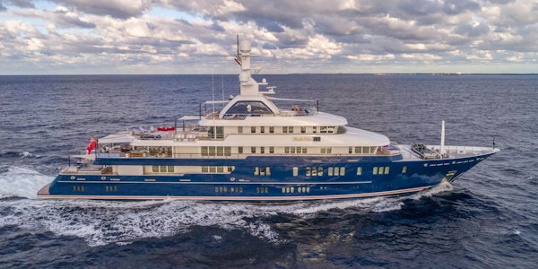 BELLA VITA luxury yacht for charter