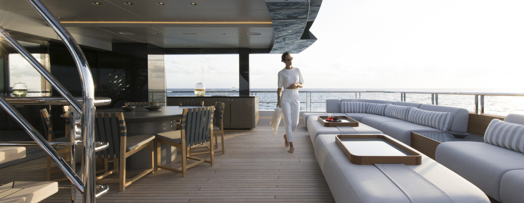 How to charter a private yacht