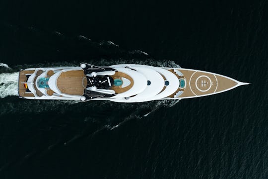 Lurssen KISMET Delivered