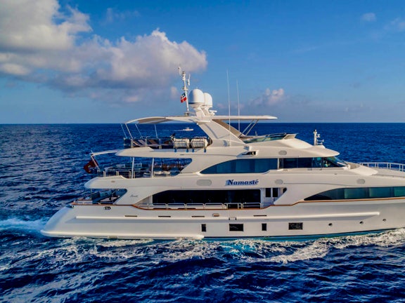 Luxury yacht Benetti 121 Namaste for charter