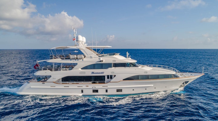 Luxury yacht Benetti 121 Namaste for charter