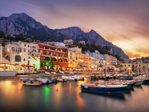Capri Town - Yacht charters in Italy