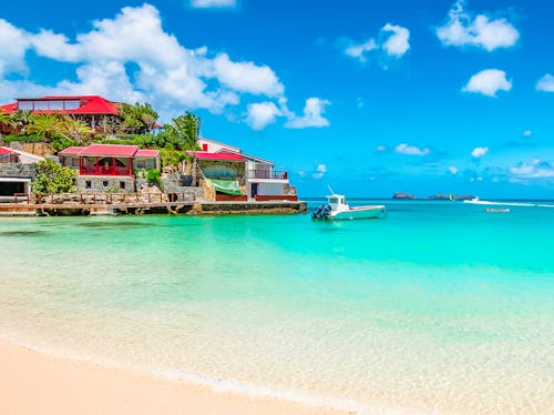 Leeward islands yacht charter