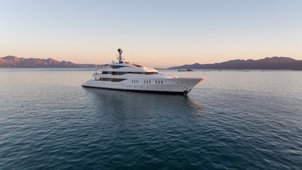 217ft FEADSHIP yacht HAMPSHIRE u2014 exterior